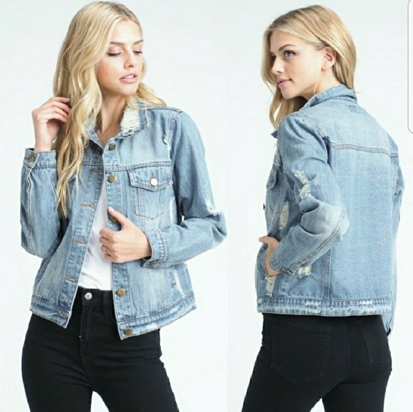 Last1 Host Pick๐Lightwash Distressed Denim Jacket - Picture 2 of 3